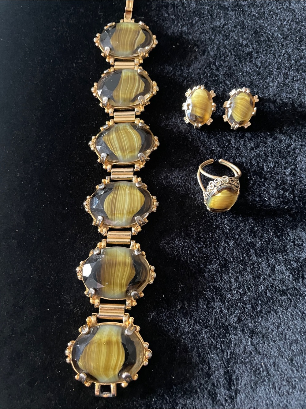 Vintage Glass Bracelet, Ring & Earring Set